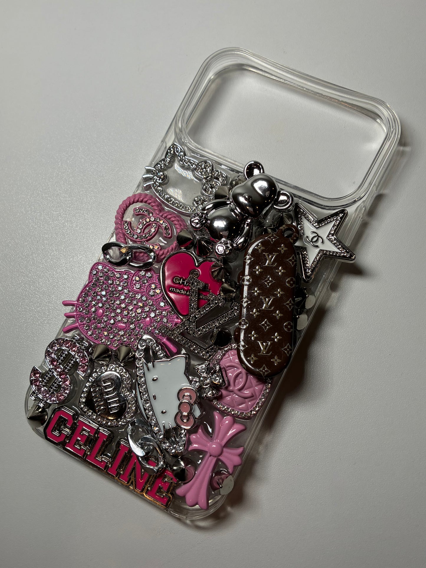 LV 🎀 (17pro max)