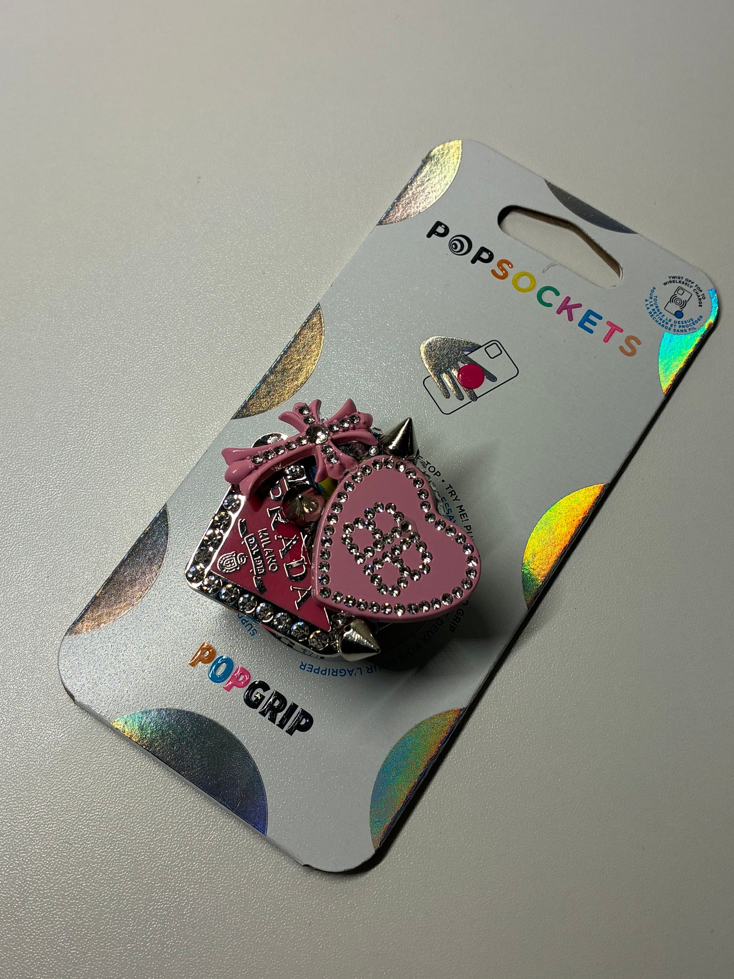 DESIGNER JUNKIE POPSOCKET