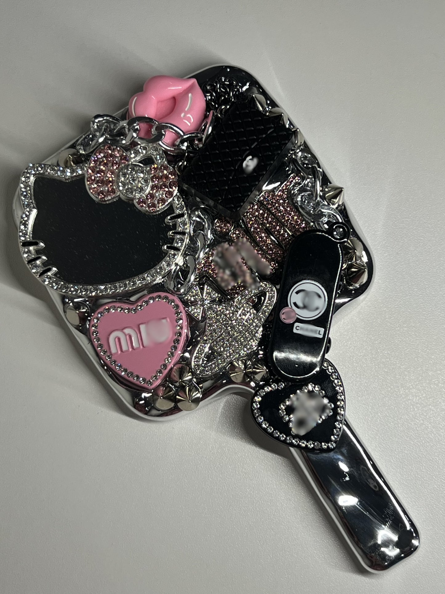 CHANAE HAND MIRROR👛𐙚₊˚⊹♡