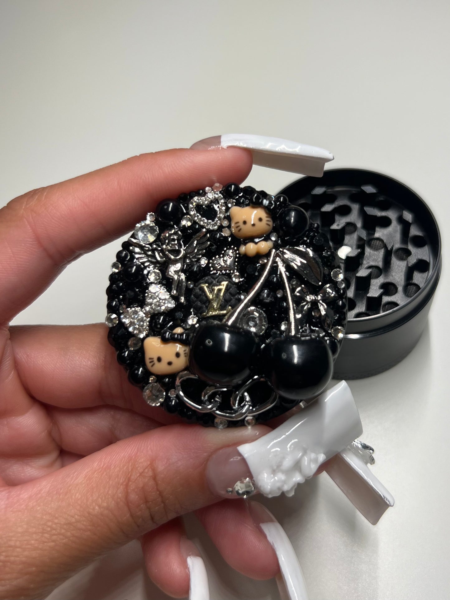 GOTH HK‧₊˚🕷‧₊˚