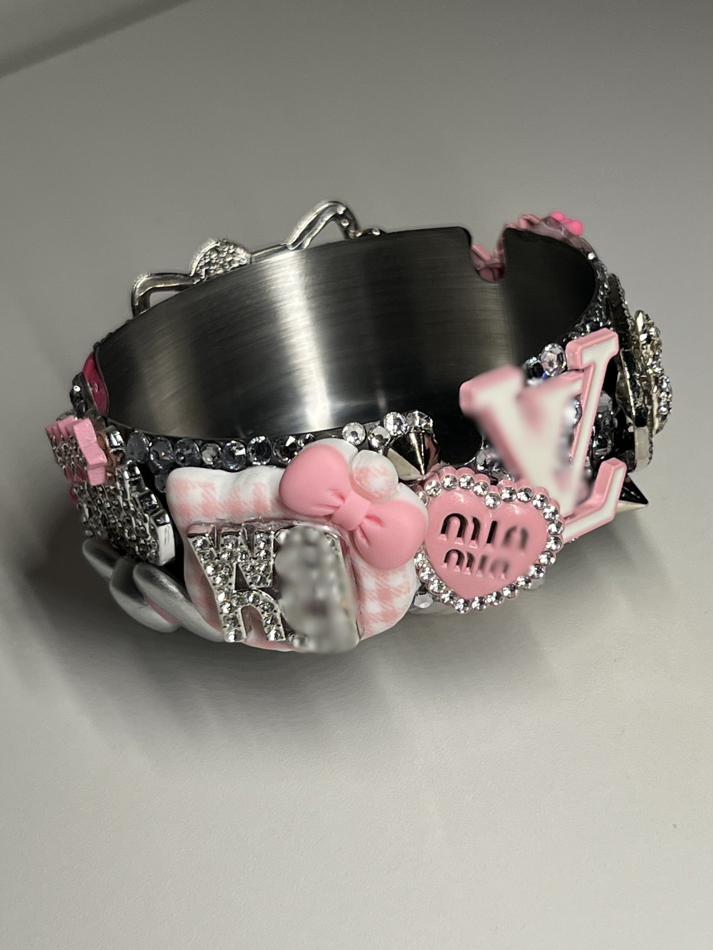 PINKY ASHTRAY⋆.ೃ࿔🌸*:･