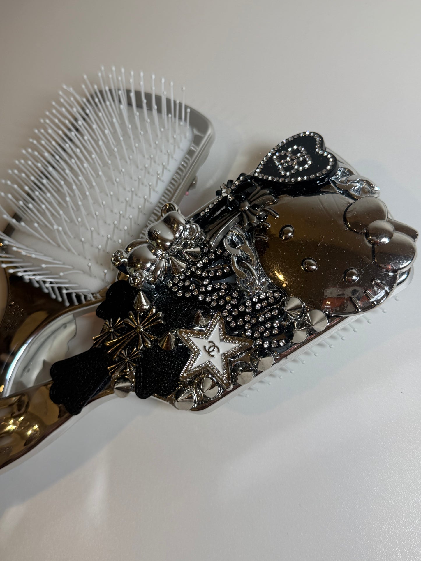 BARB CHROME BRUSH