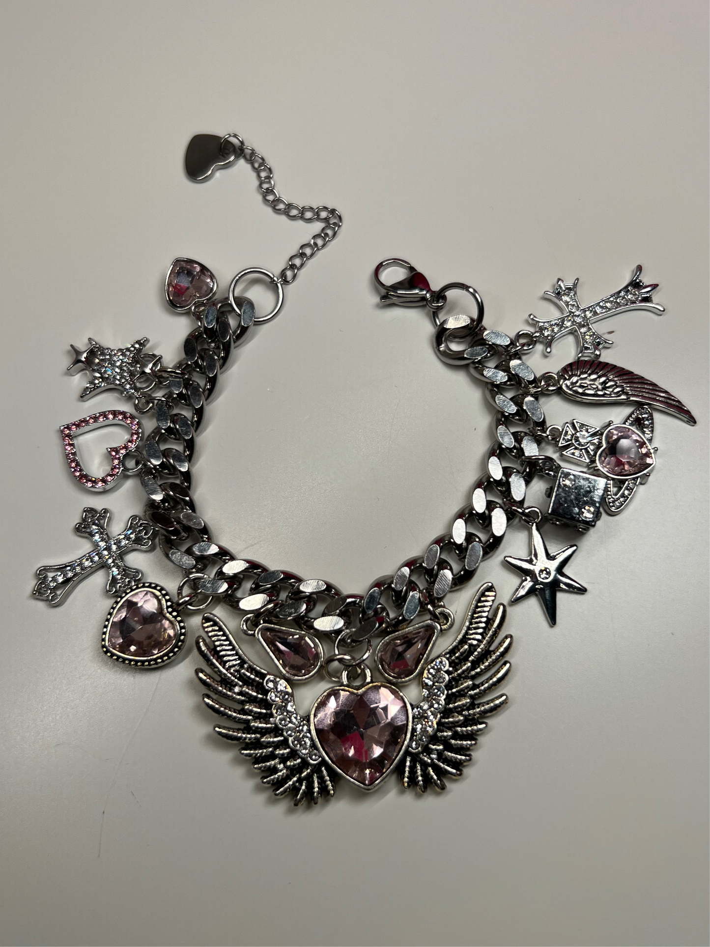 PINK ANGEL💕𖥔 ݁˖🪽⋆♱