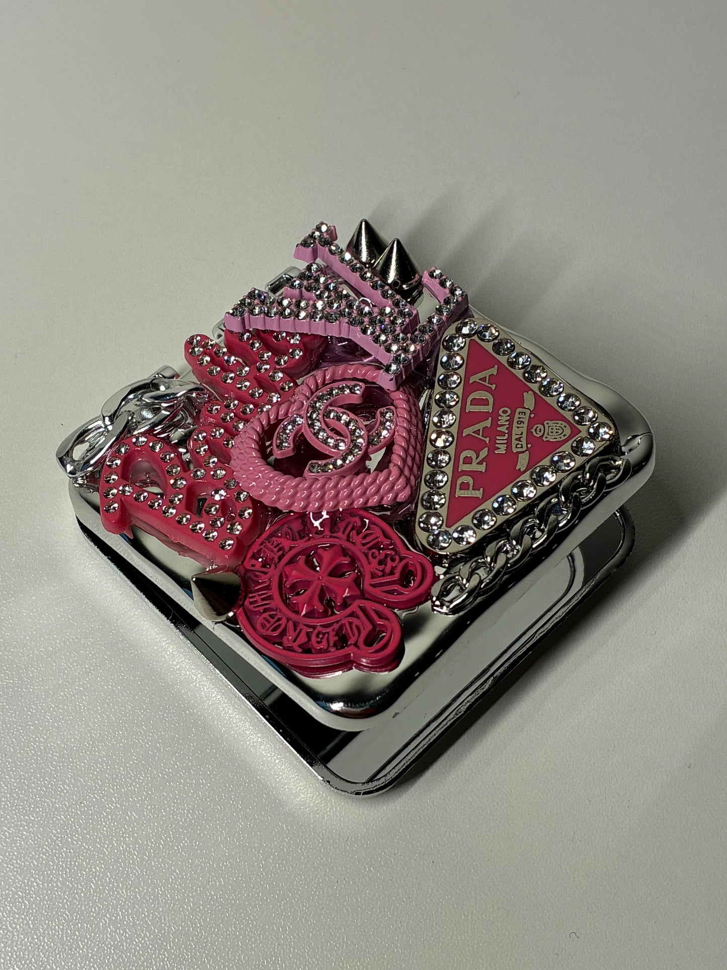 DESIGNER JUNKIE COMPACT