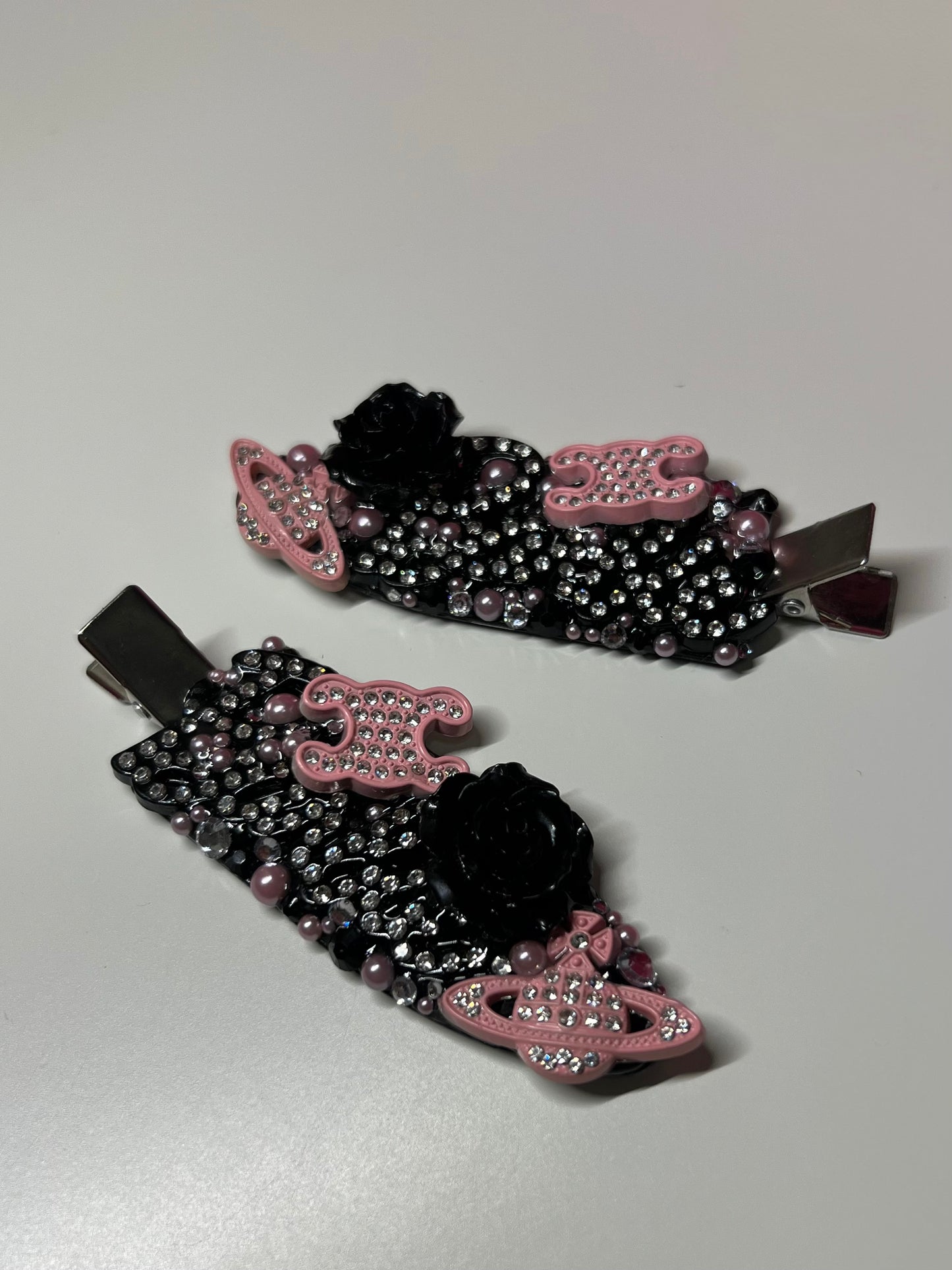 CELINE BARB JUMBO CLIPS🖤✩°🎀