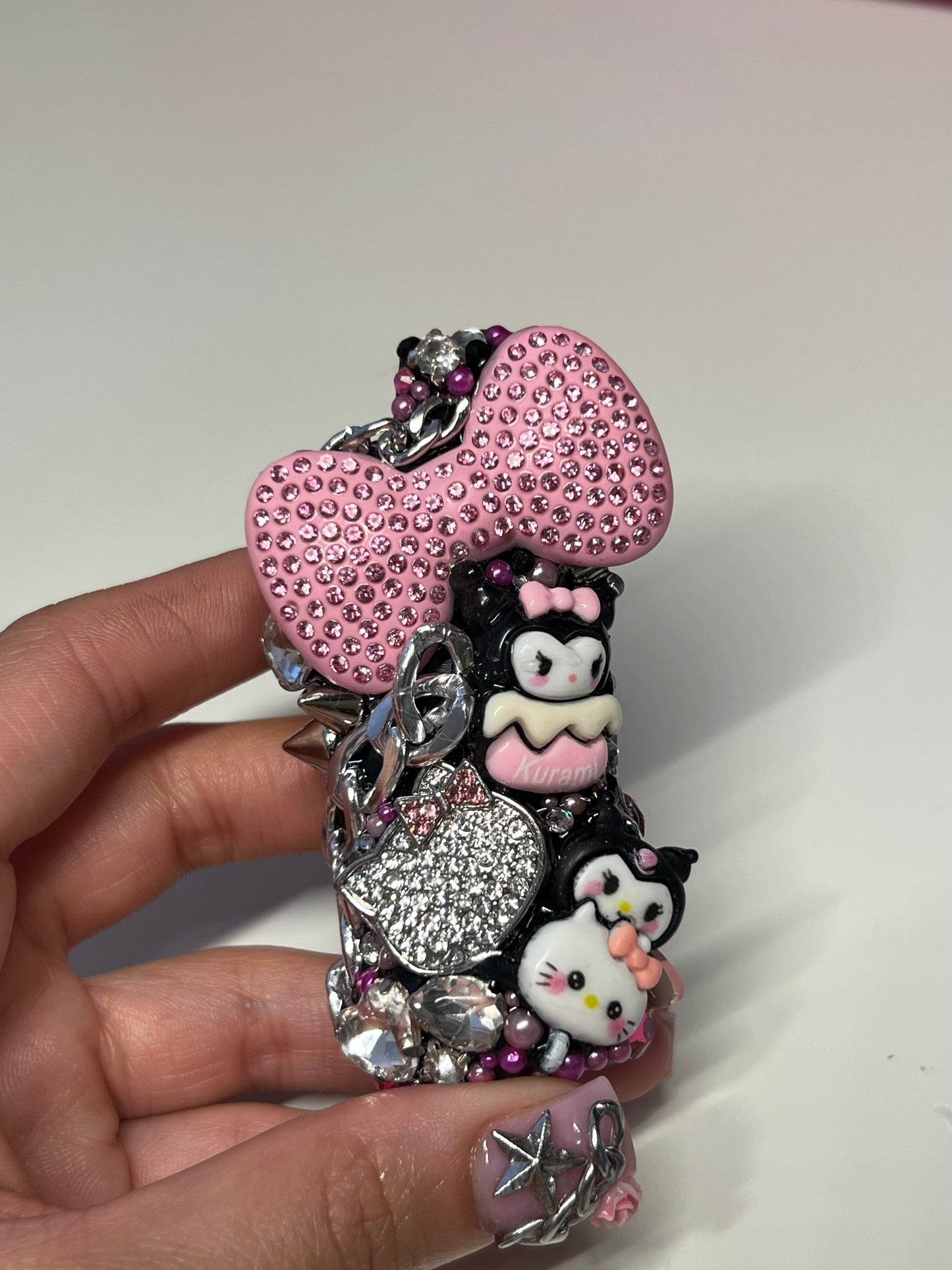 BOW'D KK🧷✧˚. 🎀🖤