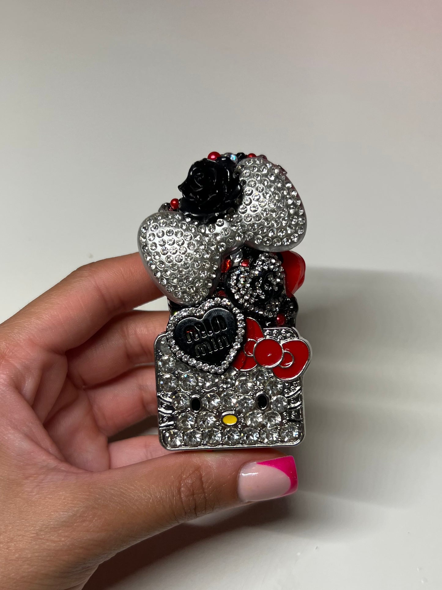 BOW'D LOCKET💋ྀིྀི⁠♡⋆˚🖤✿˖
