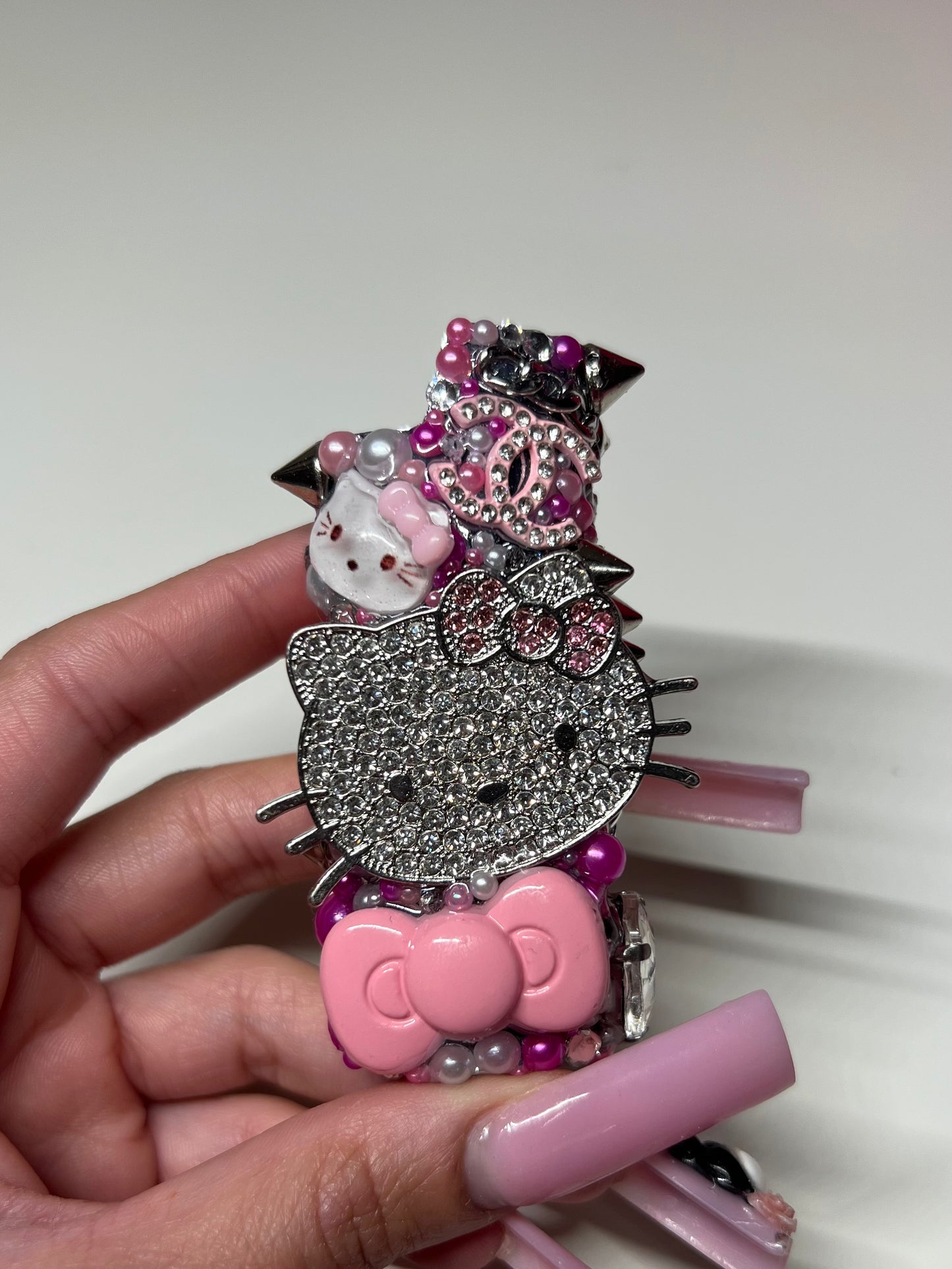 HK JUNKIE🫧🎀🦢